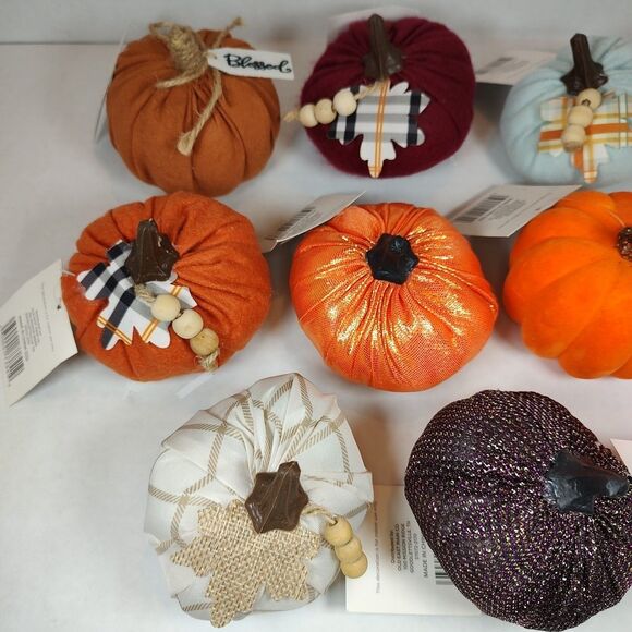Lot of 8 Fabric Pumpkin Home Decor Thanksgiving Halloween Autumn Fall Seasonal - Picture 4 of 14